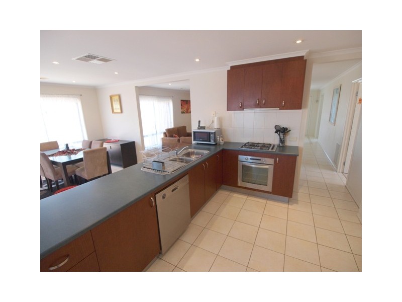 4 Mia Court, Bell Park VIC 3215