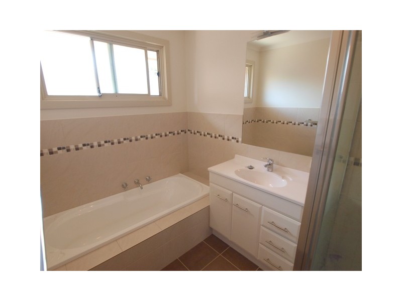 7 Liston Street, Bell Post Hill VIC 3215