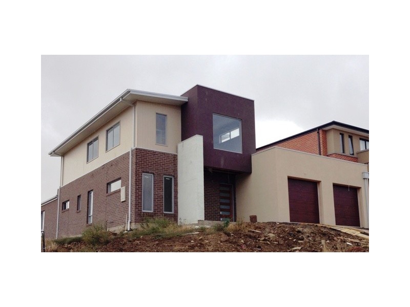 28-30 Velancay Way, Highton VIC 3216