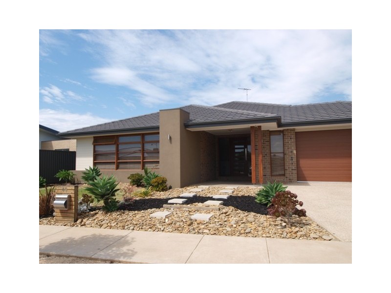 46 Moorhen Drive, Lara VIC 3212