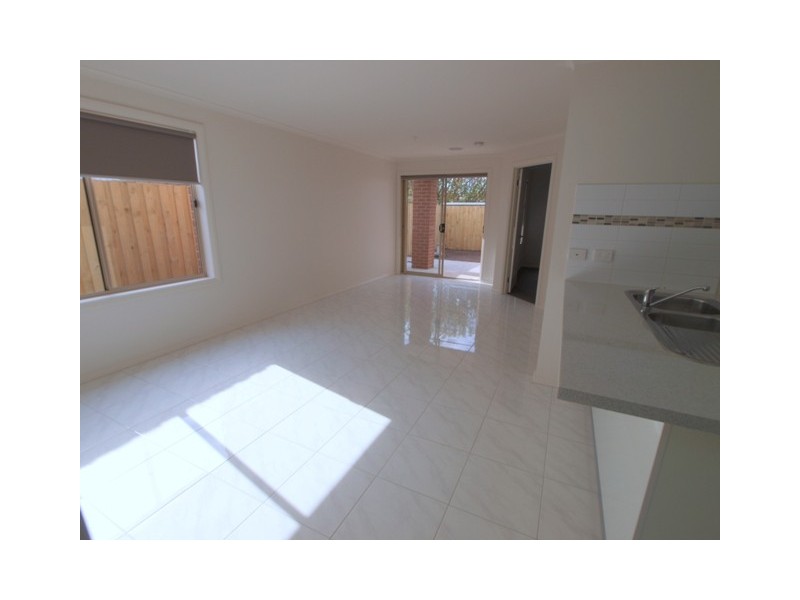 2/79 Bellbird Avenue, Norlane VIC 3214