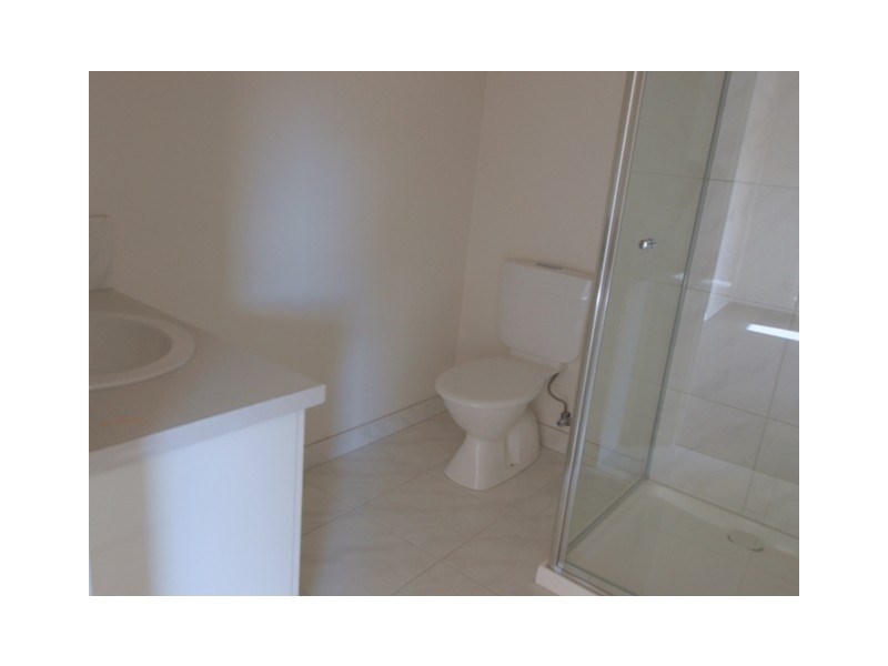 2/79 Bellbird Avenue, Norlane VIC 3214