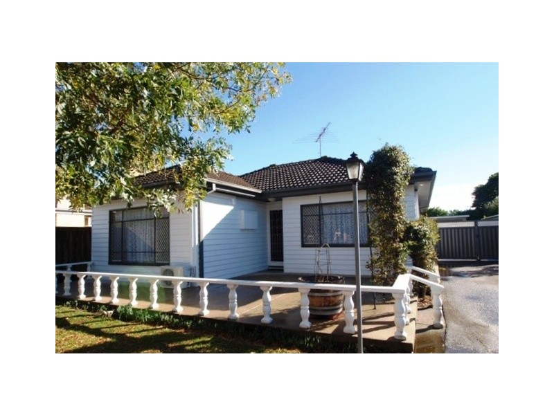 13 Rodbrough Crescent, Corio VIC 3214