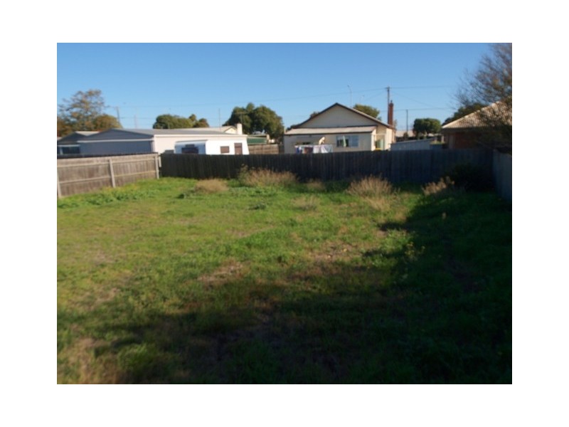 15B Watsonia Grove, Norlane VIC 3214