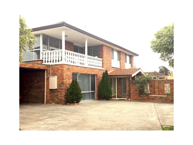 2-3 Alcona court, Bell Park VIC 3215