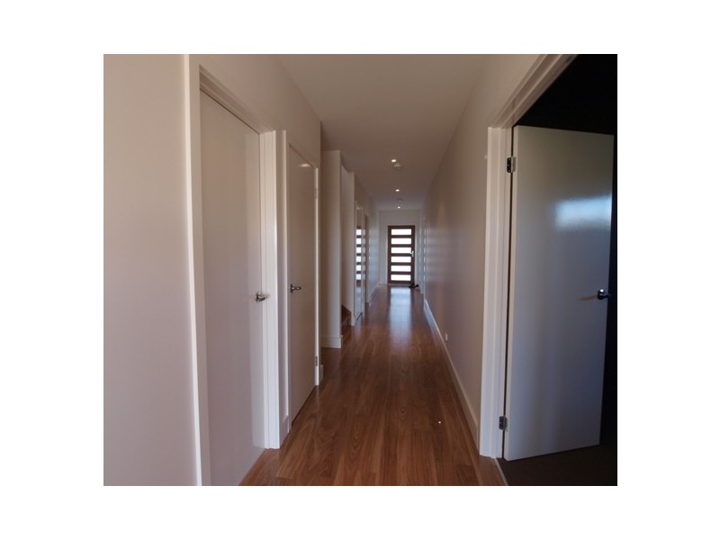 28-30 Valencay Way, Highton VIC 3216