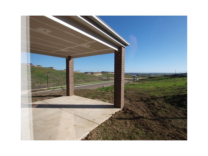 28-30 Valencay Way, Highton VIC 3216