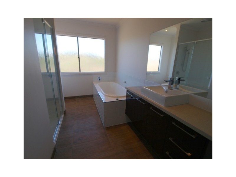 28-30 Valencay Way, Highton VIC 3216