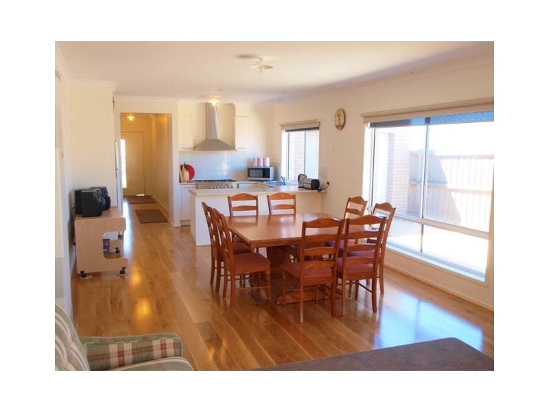 27 Shorebreak Street, Torquay VIC 3228