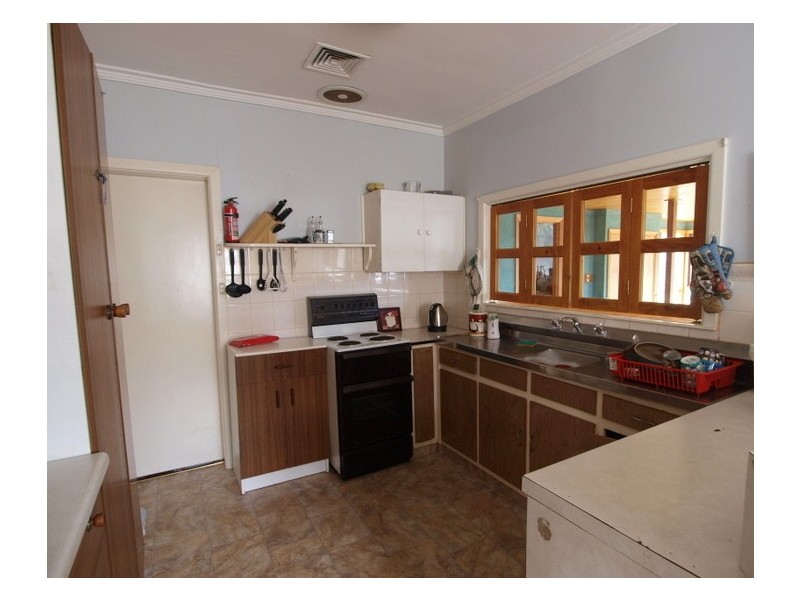 6 Marjorie Avenue, Belmont VIC 3216