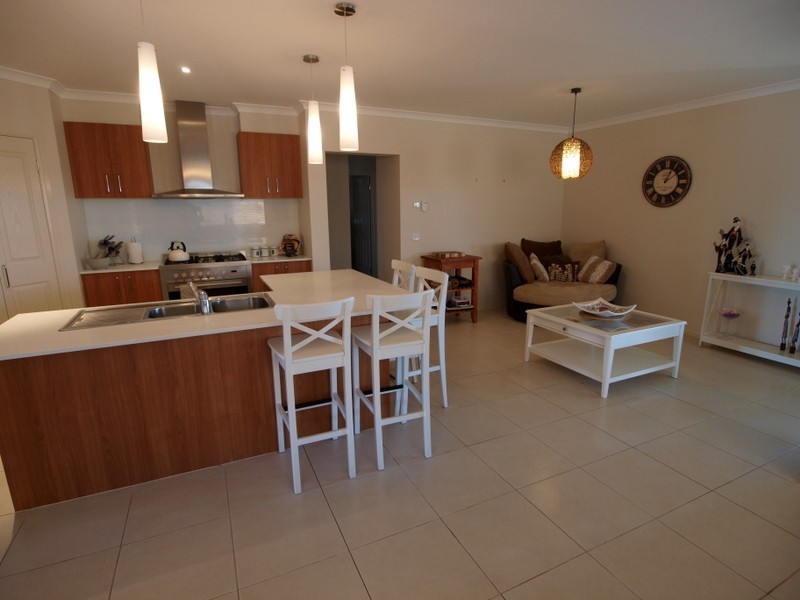 15 Melissa Drive, Lara VIC 3212