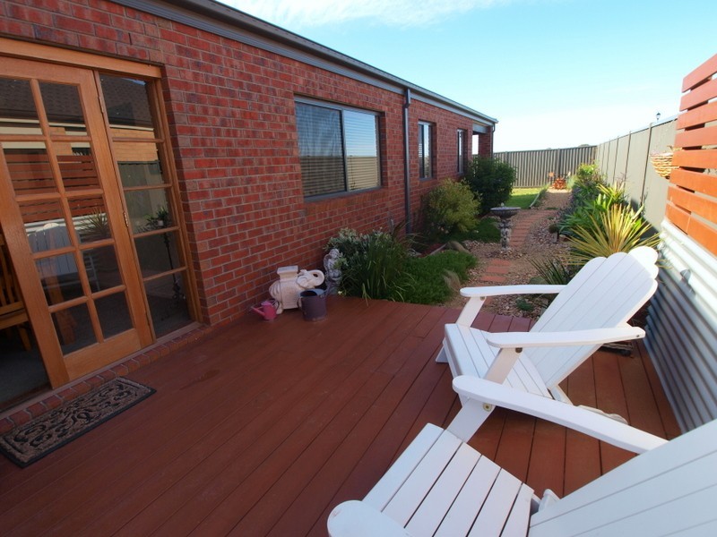 15 Melissa Drive, Lara VIC 3212