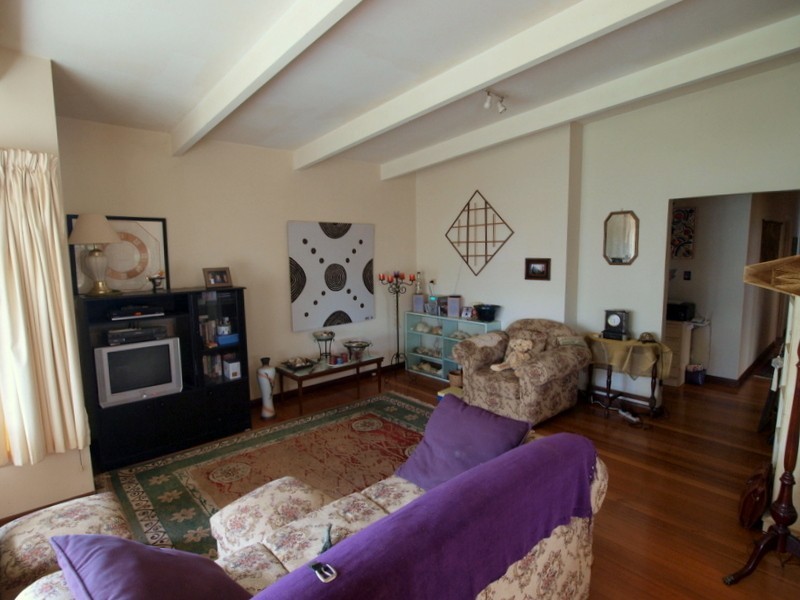 42 Wolseley Grove, Bell Post Hill VIC 3215