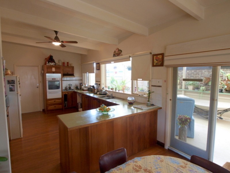 42 Wolseley Grove, Bell Post Hill VIC 3215