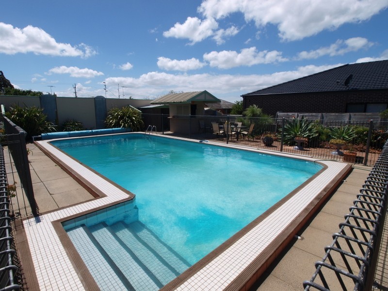 42 Wolseley Grove, Bell Post Hill VIC 3215