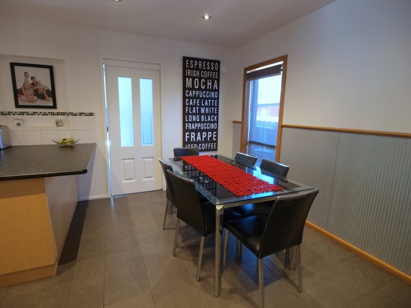 79 Kansas Avenue, Bell Post Hill VIC 3215