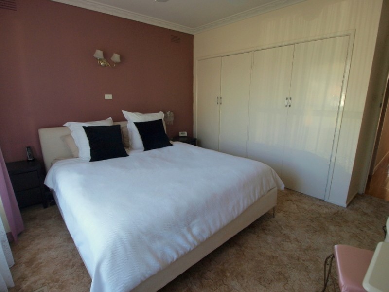 39 Station Lake Road, Lara VIC 3212
