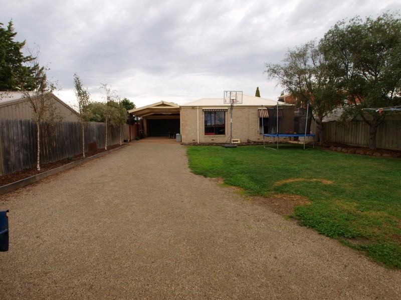 3 Scarlett Grove, Lara VIC 3212