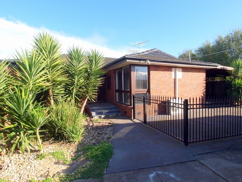 8 Dalwood Court, Corio VIC 3214