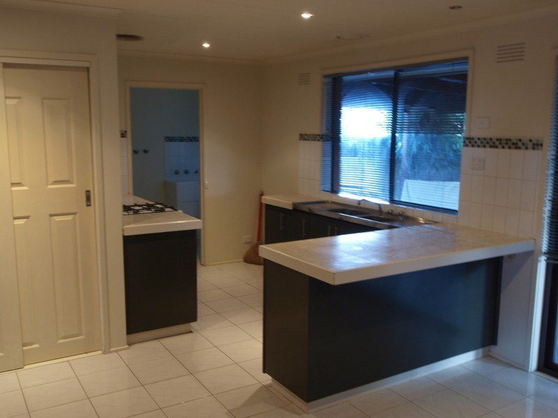 8 Dalwood Court, Corio VIC 3214