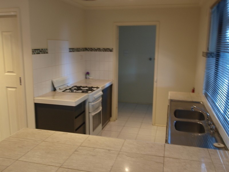 8 Dalwood Court, Corio VIC 3214