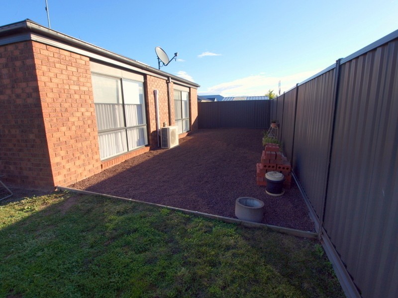 61 Moorhen Drive, Lara VIC 3212