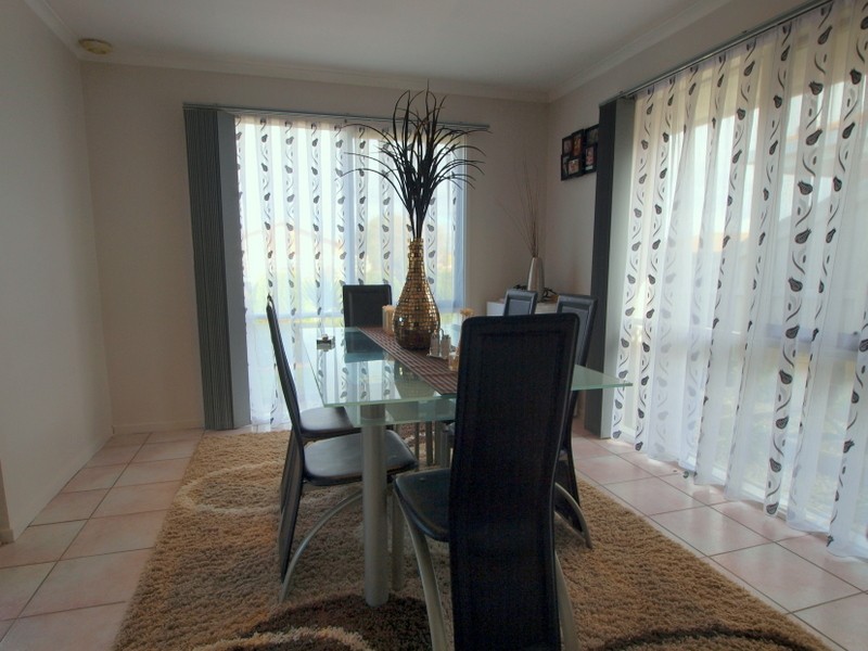 10 Caldermeade Drive, Corio VIC 3214