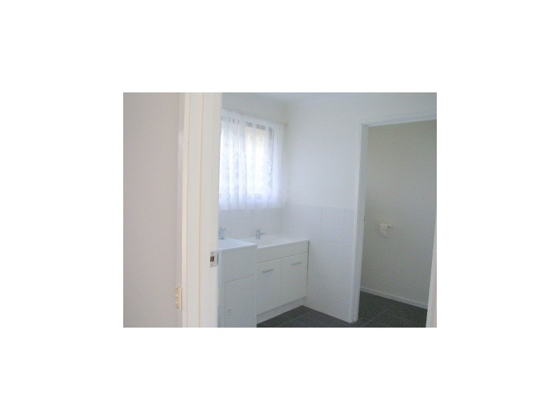 1/1 Clive Court, Corio VIC 3214