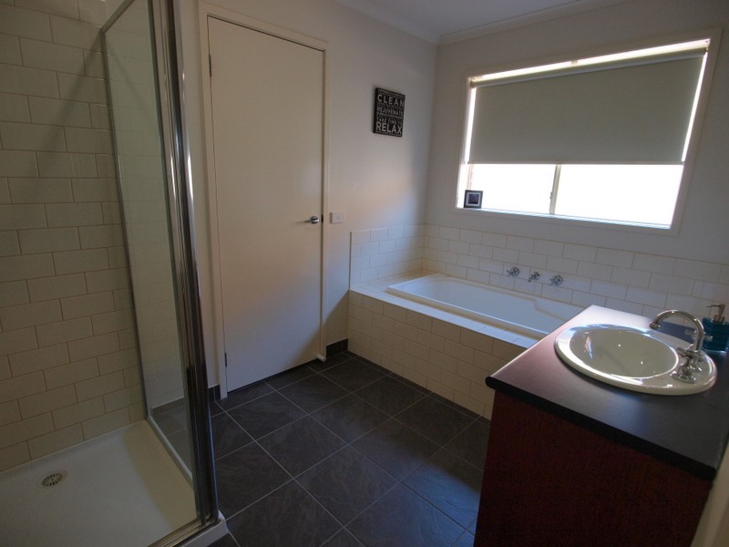 25 Browallia Drive, Corio VIC 3214