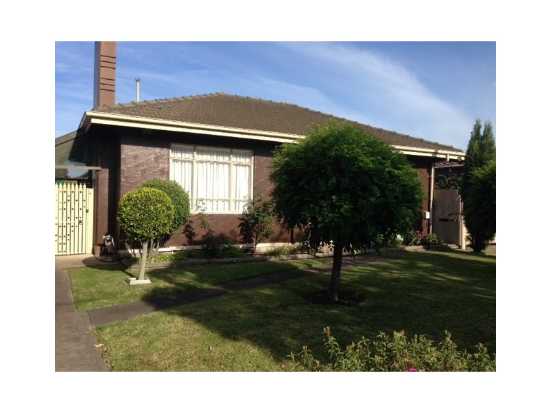 105 Station Street, Norlane VIC 3214