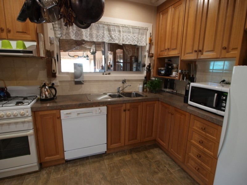 105 Station Street, Norlane VIC 3214