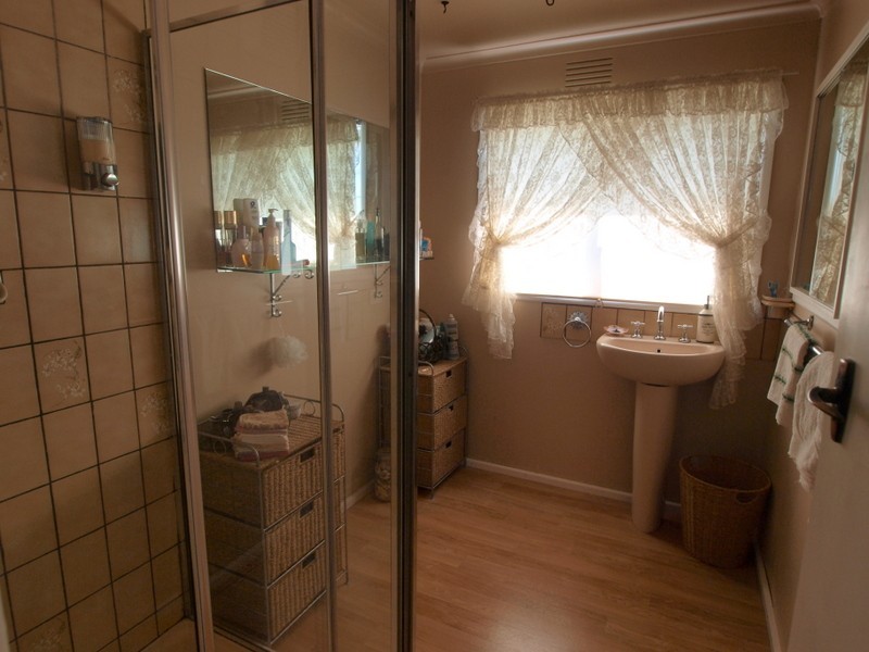 105 Station Street, Norlane VIC 3214