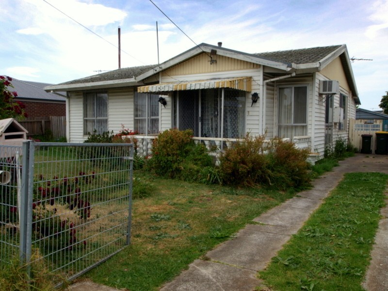 8 Gull Street, Norlane VIC 3214