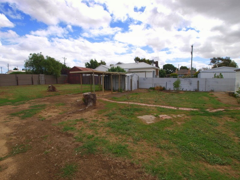 17 Gray Street, Lismore VIC 3324