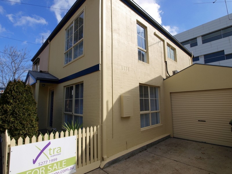 18 Swanston Place, Geelong VIC 3220