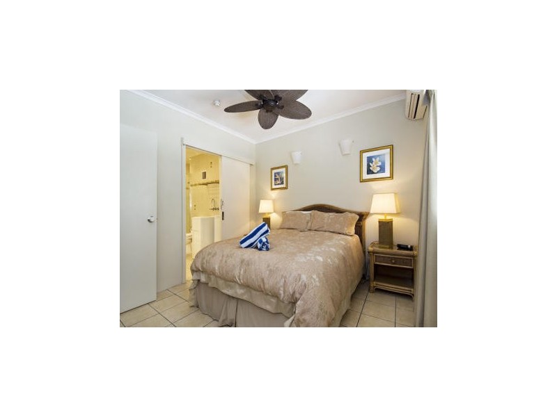 21/131 Williams Esplanade, Palm Cove QLD 4879