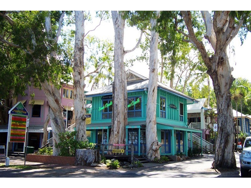 2/15 Amphora Street, Palm Cove QLD 4879