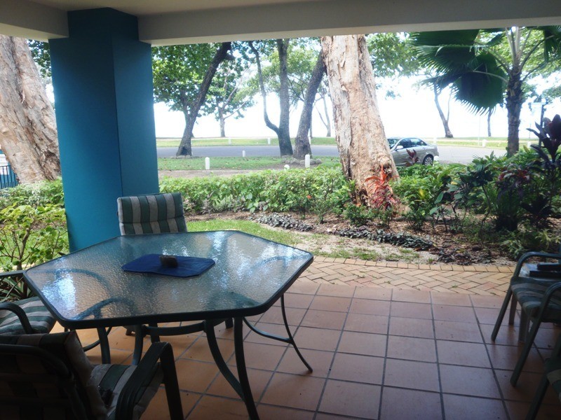 1/111 Williams Esplanade, Palm Cove QLD 4879