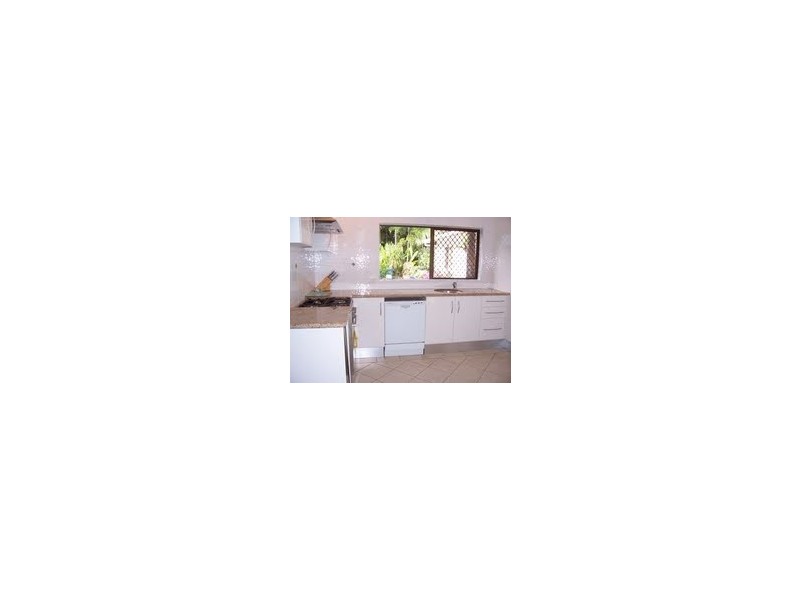 3 Drupa St, Palm Cove QLD 4879