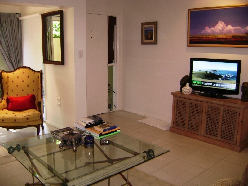 97 Cedar Road, Palm Cove QLD 4879