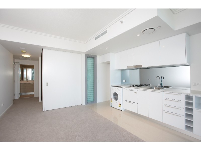 11102/8 Harbour Road, Hamilton QLD 4007