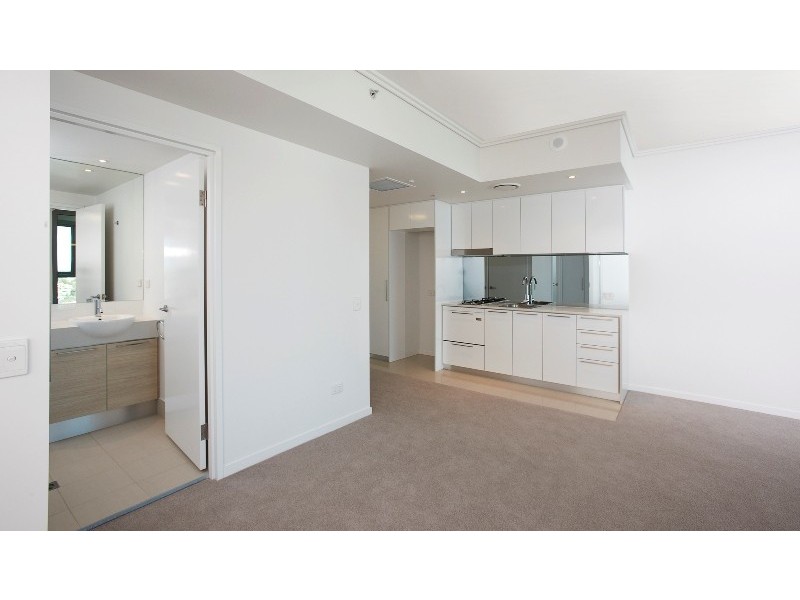 10910/8 Harbour Road, Hamilton QLD 4007