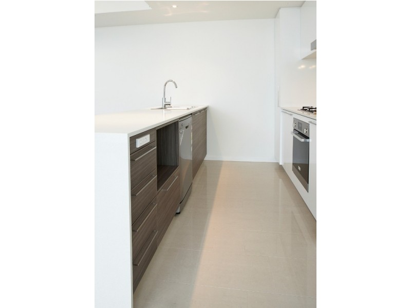 11111/8 Harbour Road, Hamilton QLD 4007