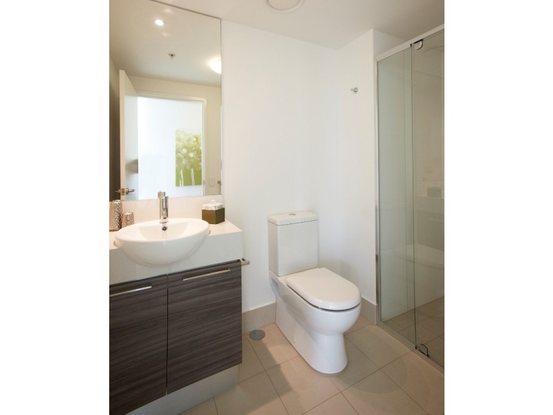 10813/8 Harbour Road, Hamilton QLD 4007