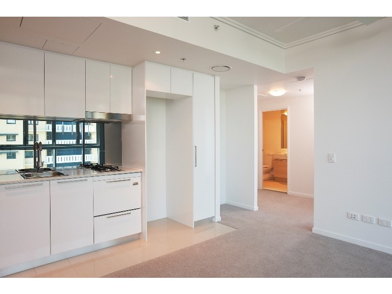 10607/8 Harbour Road, Hamilton QLD 4007