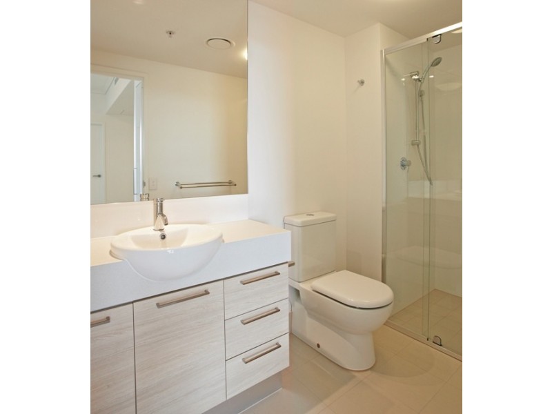 20210/8 Harbour Road, Hamilton QLD 4007