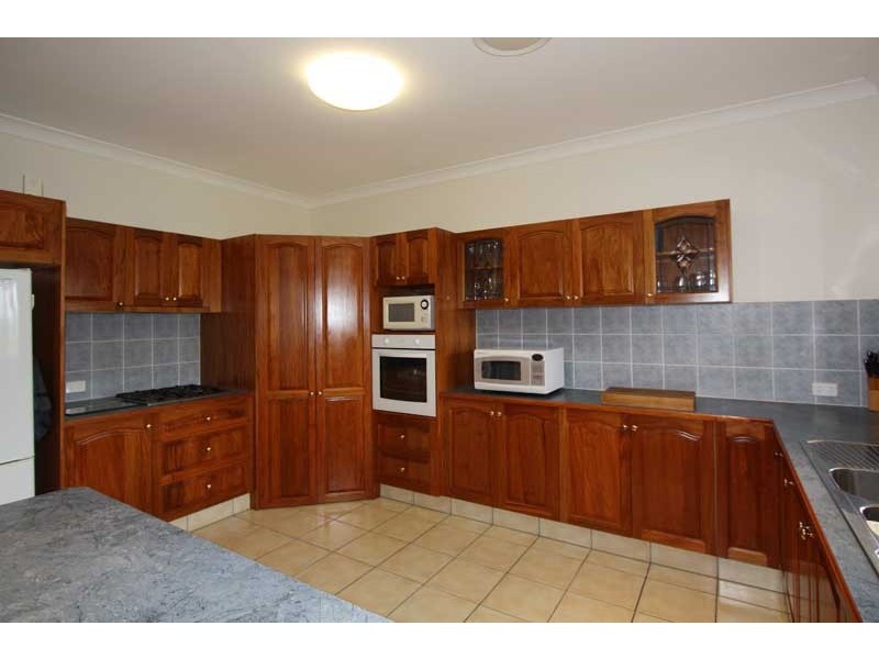 52 Malabar Avenue, Uki NSW 2484