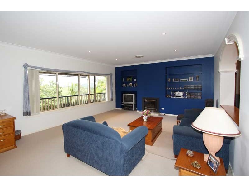 52 Malabar Avenue, Uki NSW 2484