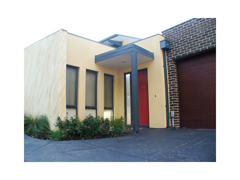 2/213 Dromana Parade, Safety Beach VIC 3936