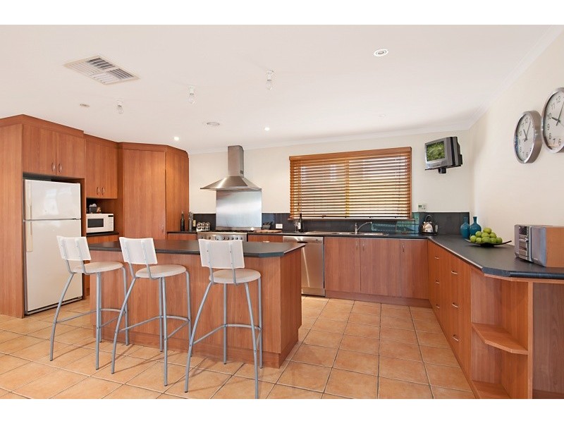 62 Coveside Avenue, Safety Beach VIC 3936